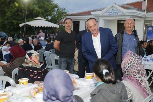 Başkan Duruay, Bezirhaneli Vatandaşlar İle İftarda Buluştu 2