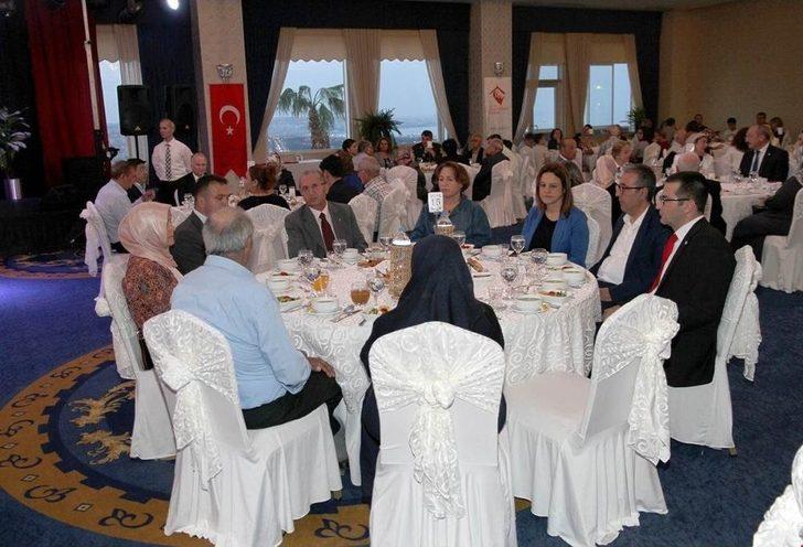 Şehit Aileleri Ve Gaziler İftarda Bir Araya Geldi G4