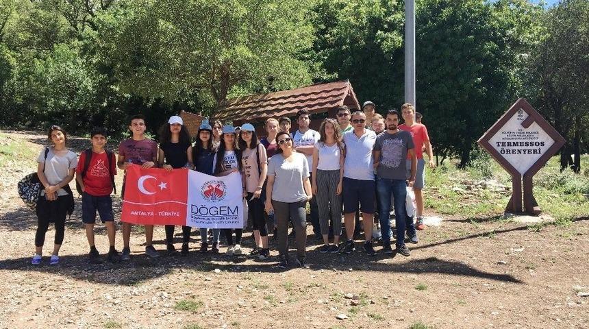 D&ouml;gem &Uuml;yeleri Antik Termesssos Şehrini Gezdi