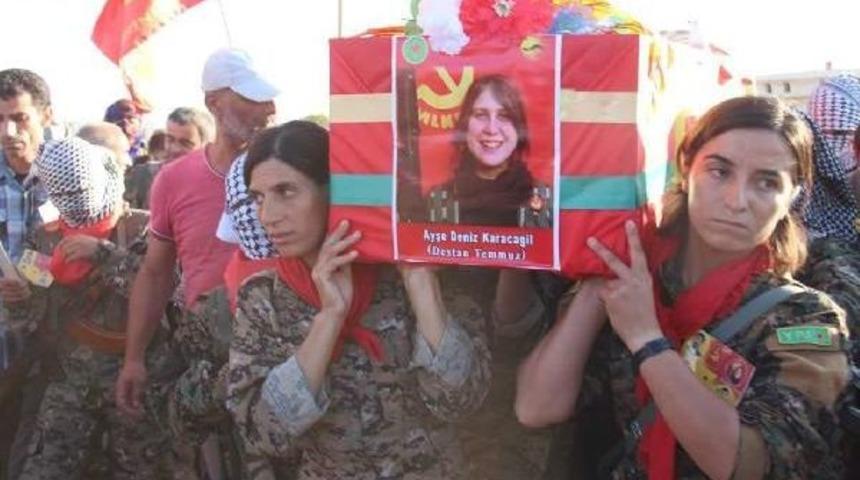 Rakka'da &Ouml;len Pkk'lı 'kırmızı Fularlı Kız' Kobani'de Toprağa Verildi