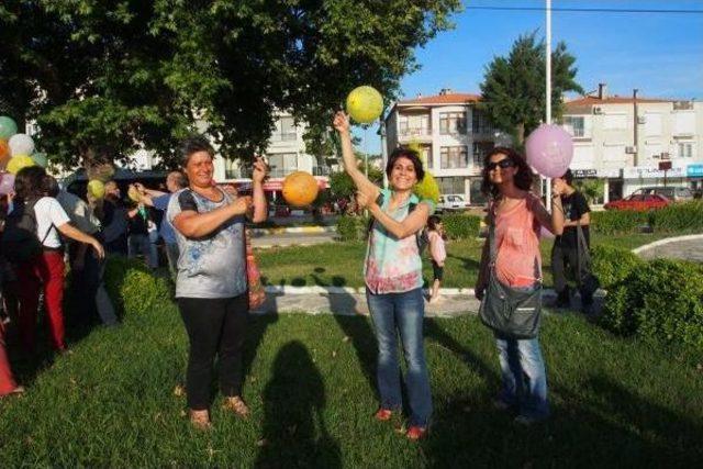 Gülmen Ve Özakça'ya Balonlu Destek