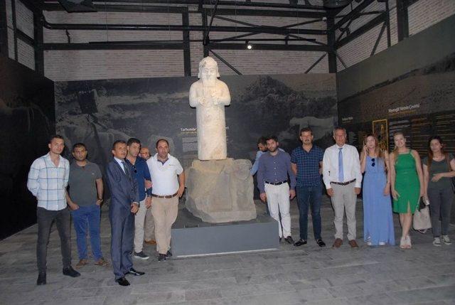 Turizmciler Adana Müze Kompleksi’ni Gezdi 2