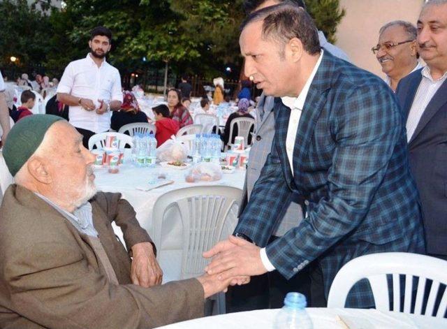 Dilovası&rsquo;ndaki Mahalleler İftarda Buluştu 2