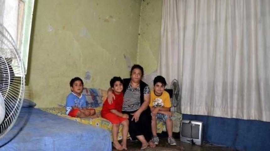 Fareli Evde 3 &Ccedil;ocukla Yaşam Savaşı