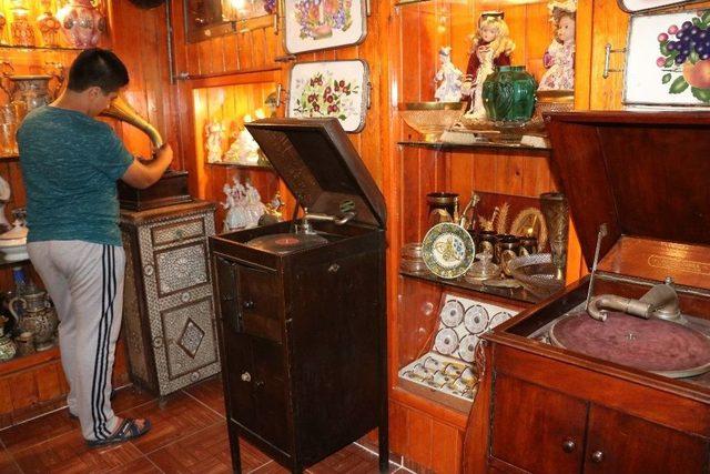 (özel Haber) Antikacıların Gözdesi Tarihi Gramofonlar 2