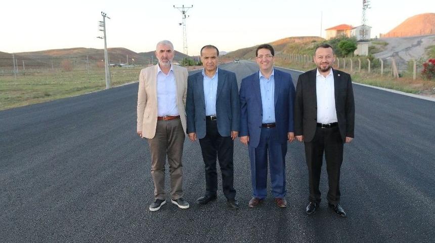 Aksaray Belediyesi Asfalt &Ccedil;alışmalarını S&uuml;rd&uuml;r&uuml;yor