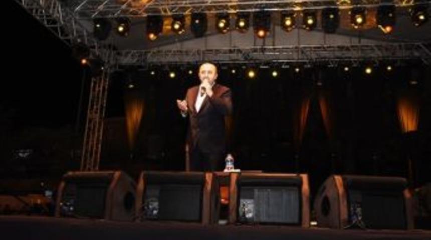 D&uuml;zce Belediyesi Ramazan Sokağı Etkinlikleri S&uuml;r&uuml;yor