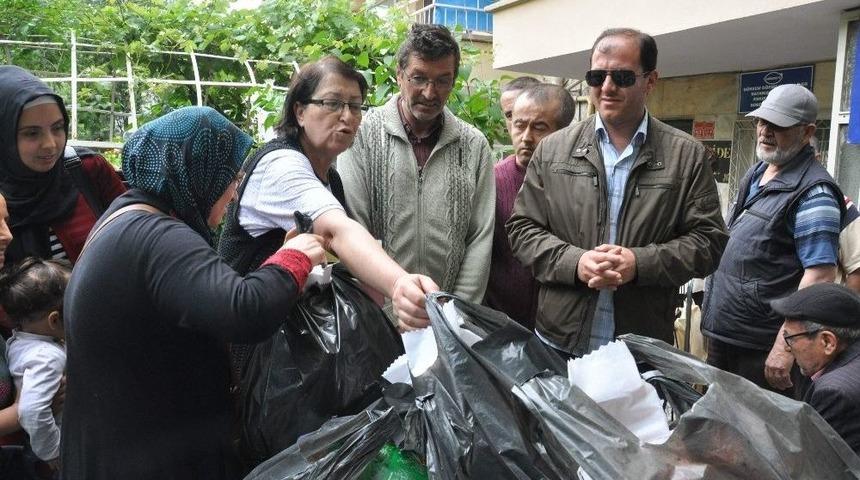 G&ouml;rme Engellilerden İhtiya&ccedil; Sahiplerine Ramazan Yardımı