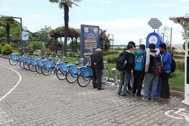 Akıllı Bisiklet Magandaların Hışmına Uğradı 1