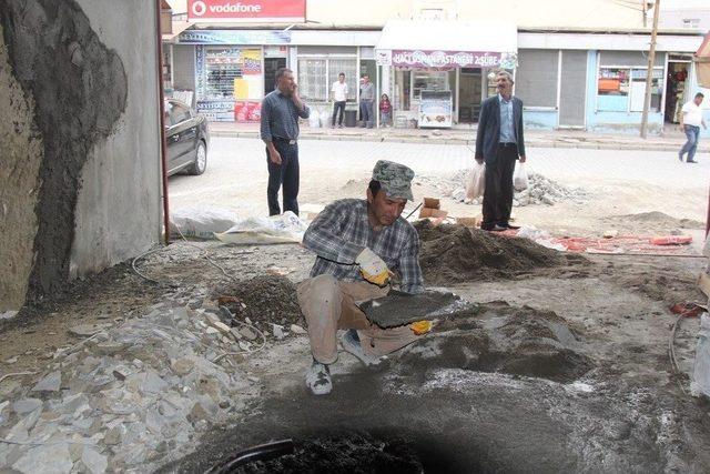 İnşaat İşçilerinin Zorlu Mesaisi 3