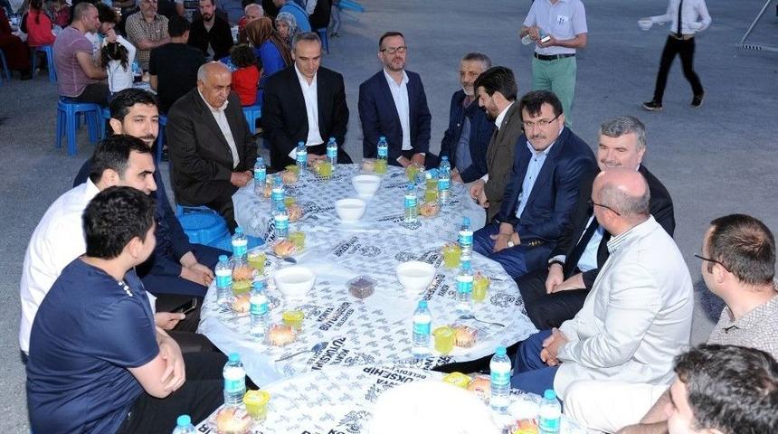 Aky&uuml;rek: &ldquo;konya&rsquo;nın Başarısı Birlik Ve Beraberlikten Kaynaklanıyor&rdquo;