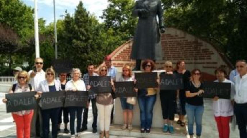 Chp&rsquo;lilerden &rsquo;berbereoğlu&rsquo; Eylemi