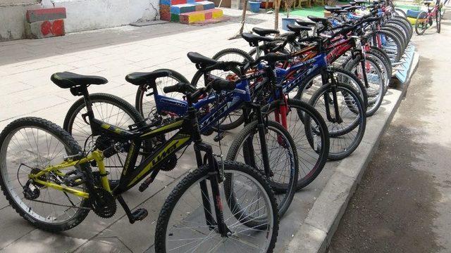 Kars&rsquo;ta Kiralık Bisiklet D&ouml;nemi Başladı 1