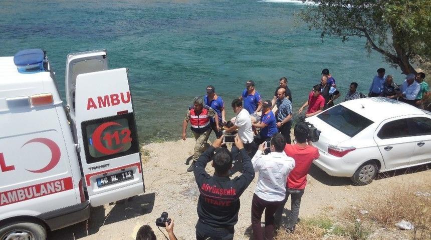 Serinlemek İ&ccedil;in Girdiği Baraj G&ouml;l&uuml;nde Boğuldu