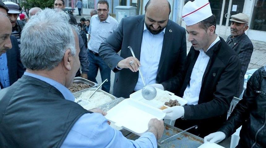 Ilıcalılar G&ouml;n&uuml;l Sofrasında Buluştu