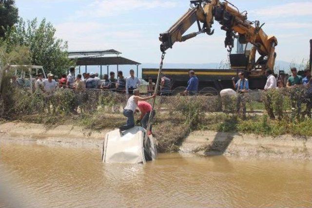 Kiralık Otomobille Kanala Uçtular