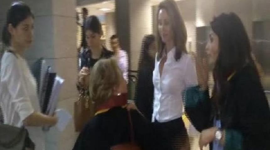 İbrahim Kutluay Ve Demet Şener'in Boşanma Davası