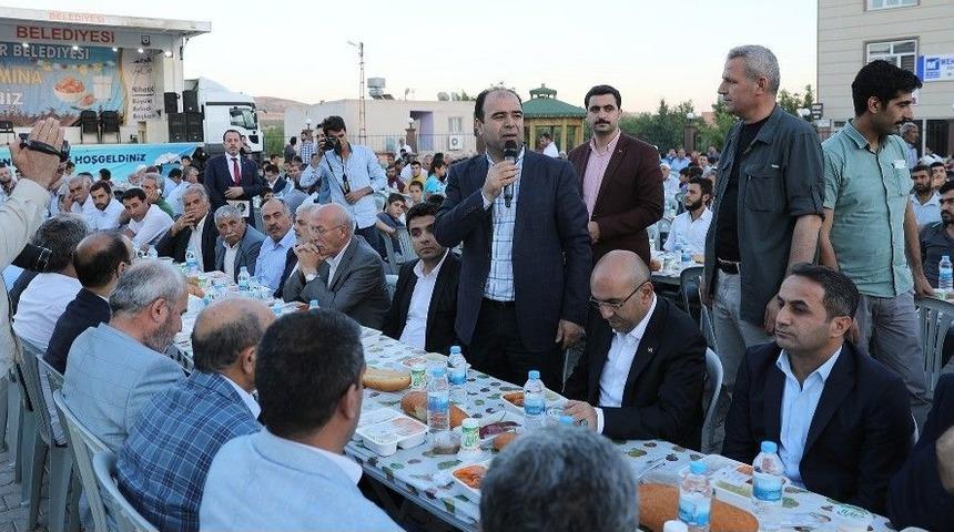 B&uuml;y&uuml;kşehir Bozova&rsquo;da İftar Yemeği Verdi