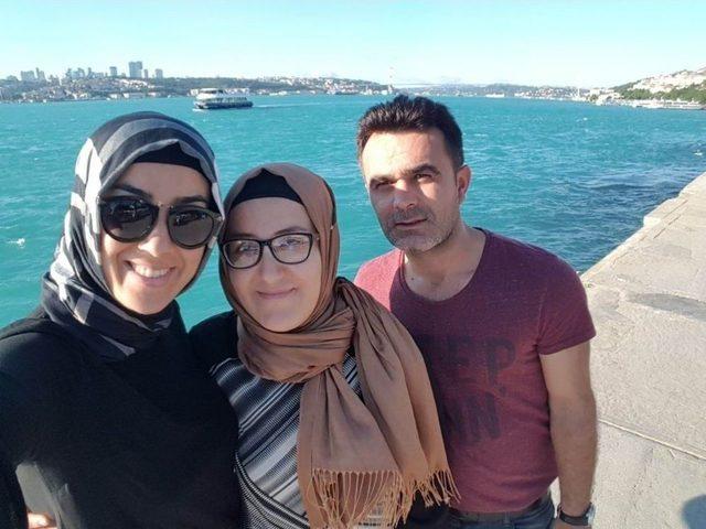 İstanbul&rsquo;daki Otel Yangınında &Ouml;len Gen&ccedil; Kadın Toprağa Verildi 3