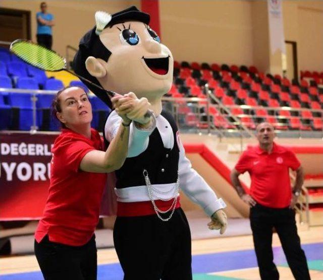 Badmintoncular Deaflympics 2017'ye Hazırlanıyor