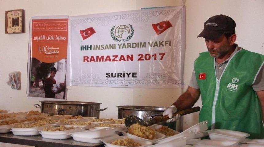 T&uuml;rkmen Dağı&rsquo;nda Her G&uuml;n 500 Kişiye İftar