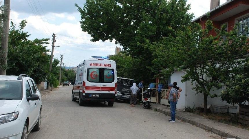 Ağa&ccedil;tan D&uuml;şen Adam Yaralandı