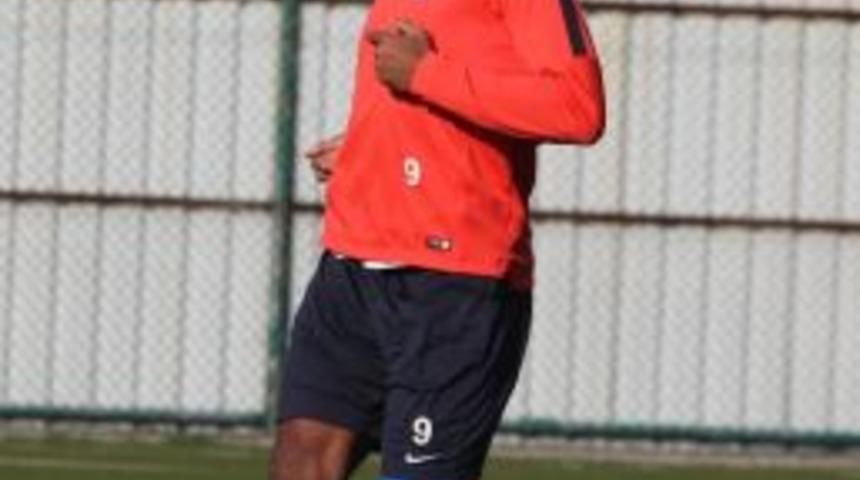 Evkur Yeni Malatyaspor, Kweuke İçin Girişimlerini Sürdürüyor