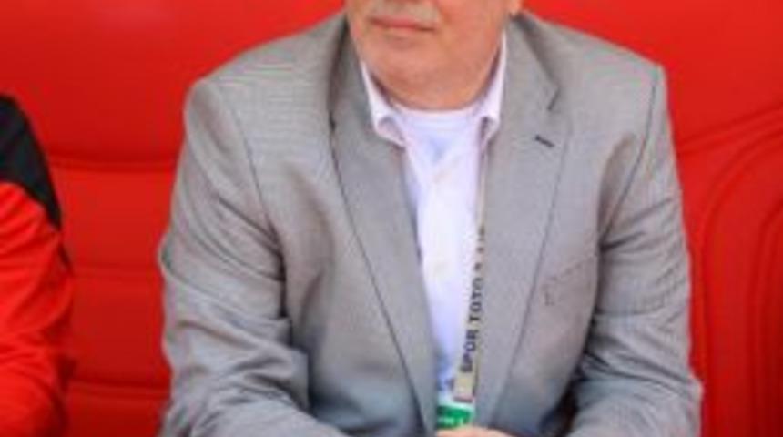 Manisaspor'dan Mevl&uuml;t Aktan'a Yanıt