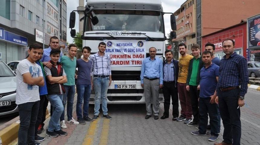 Birlik Vakfı, Bayır Bucak T&uuml;rkmenlerine 1 Tır Yardım G&ouml;nderdi