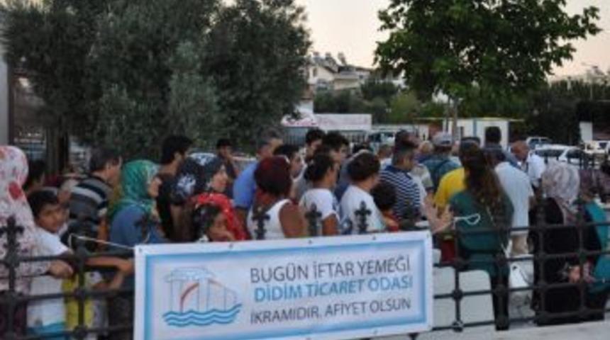 Didim Ticaret Odasından İftar Yemeği