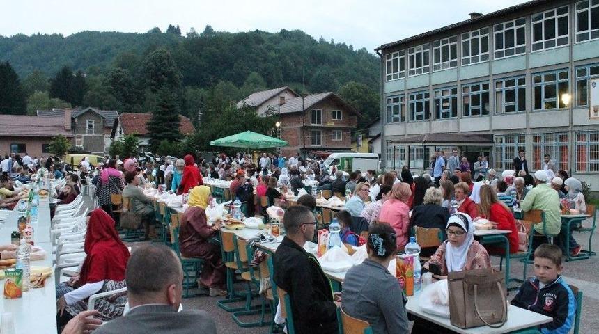 Balkanlarda İftar Ve Kardeşlik Sevinci