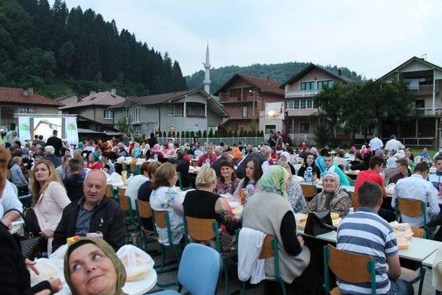 Balkanlarda İftar Ve Kardeşlik Sevinci