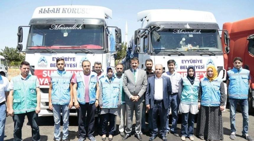 Eyy&uuml;biye Belediyesinden Suriye Kampanyasına 2 Tır Destek
