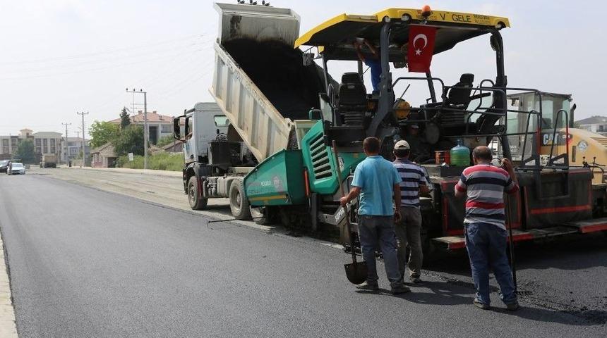 Serdivan&rsquo;da Bayram &Ouml;ncesi Asfalt Mesaisi