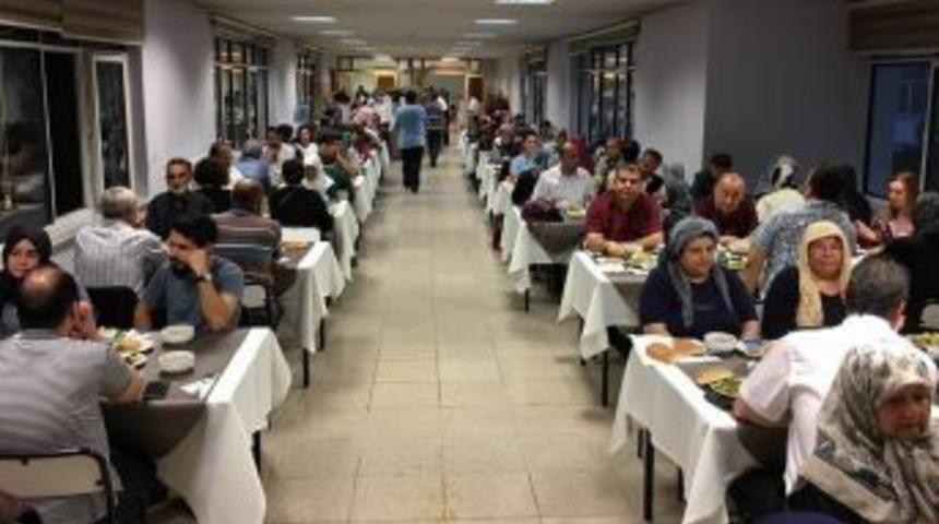 Esog&uuml;&rsquo;de İftar Programı