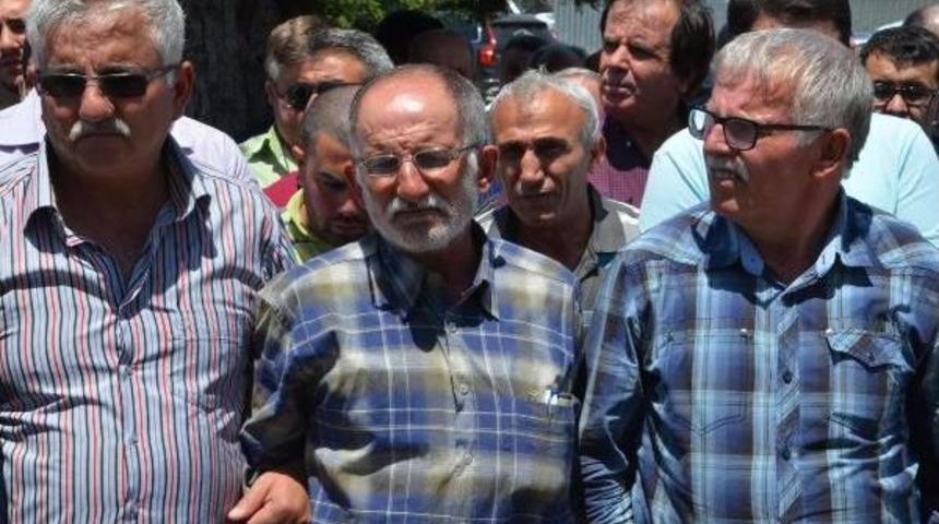 Üzerine Kaya Parçası Düşen Üniversiteli Genç Toprağa Verildi