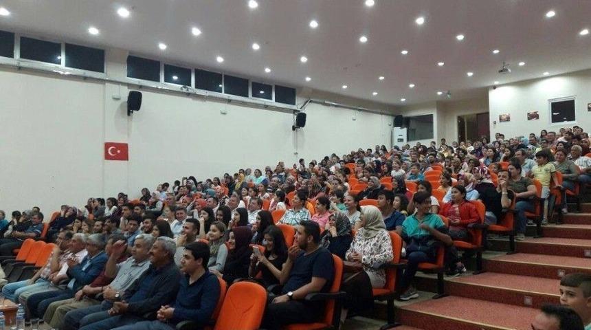 Köprübaşılılar ‘kaynana’yla Güldü