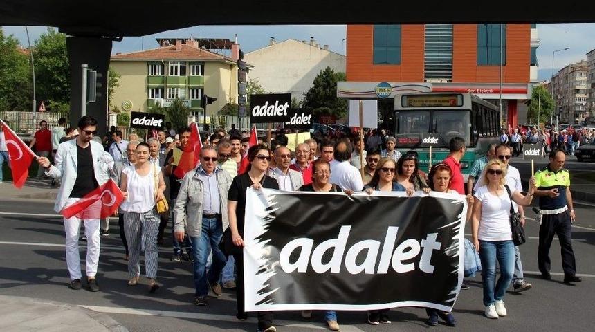 Chp’liler Kayseri Adliyesine Kadar Yürüdü