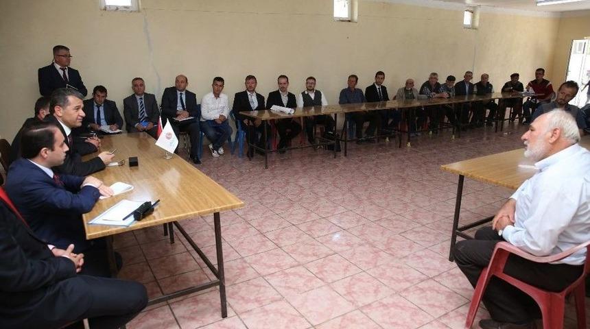 Vali &Ccedil;elik, Emircik Mahallesi Sakinleriyle Bir Araya Geldi