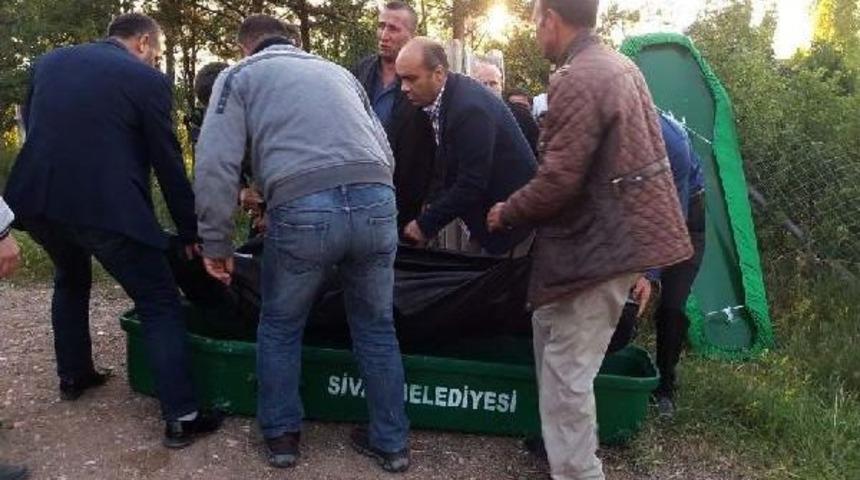 Sivas'ta 14 Yaşındaki &Ccedil;ocuk Intihar Etti