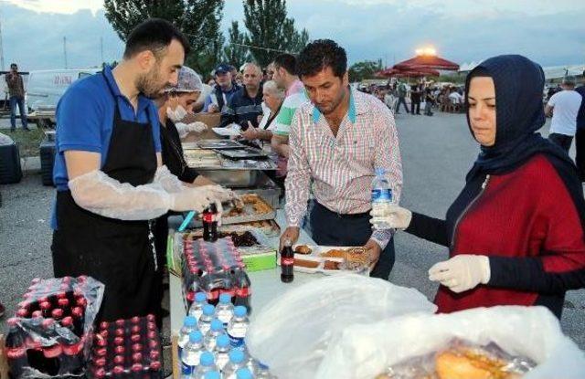 Adalet Yürüyüşü'nde Ilk Mola Verildi