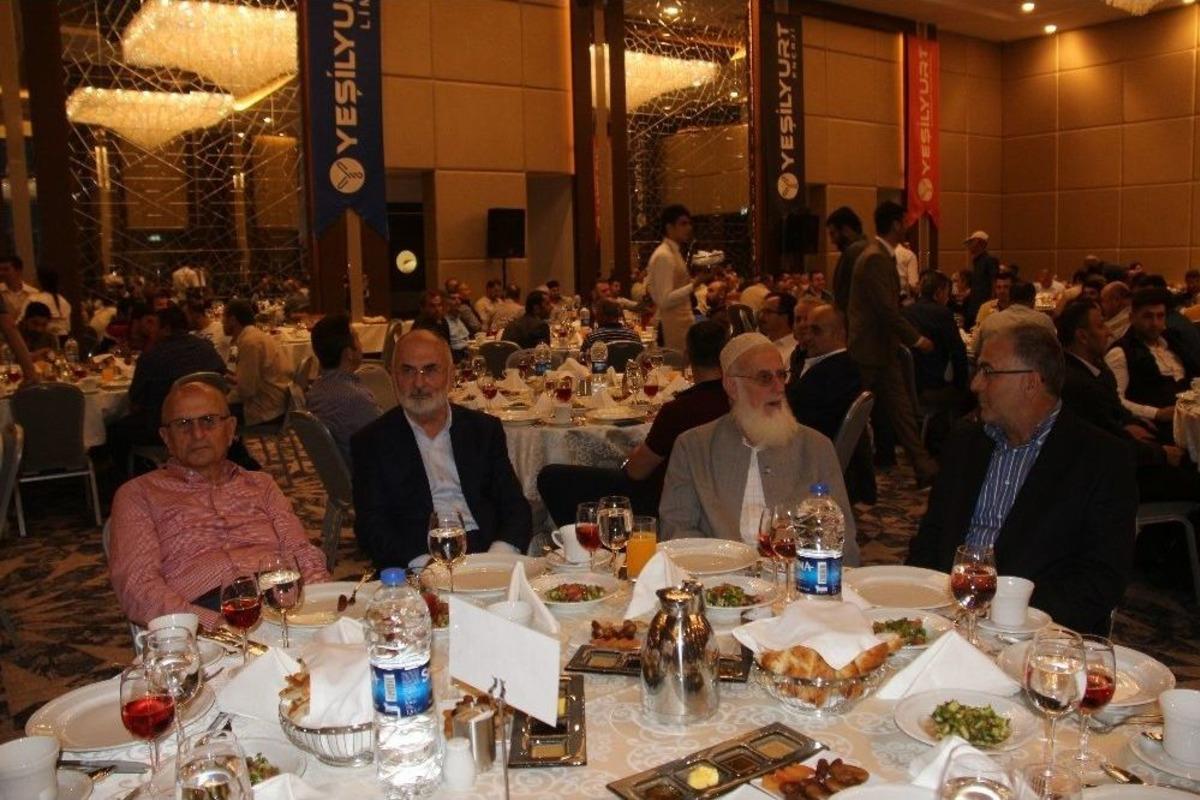 Yeşilyurt&rsquo;tan &Ccedil;alışanlarına İftar