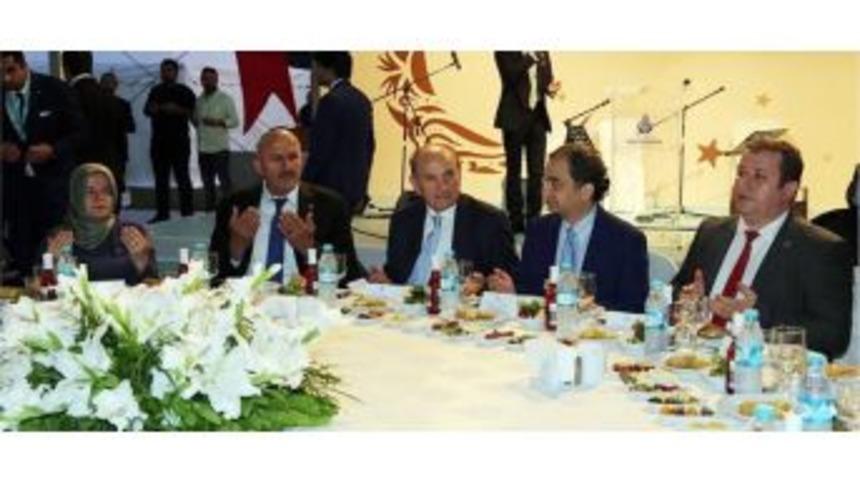 Başkan Kadir Topbaş, Muhtarlarla İftar Sofrasında Buluştu