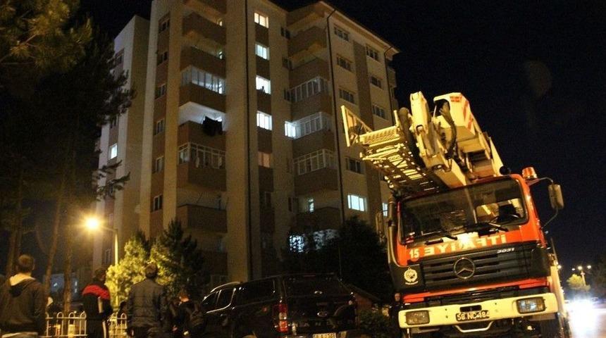 Yaşlı Kadın Ortalığı Birbirine Kattı