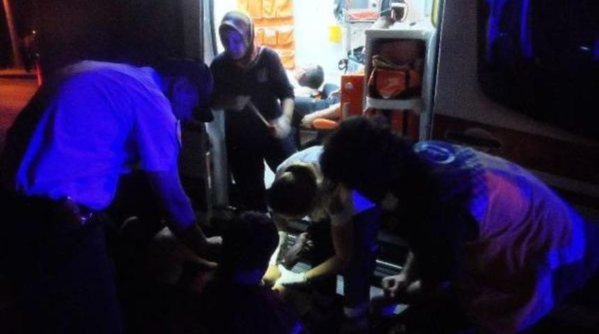 Suriyeli Grup, Fabrika Iş&ccedil;ilerine Taş Ve Sopalarla Saldırdı (2)