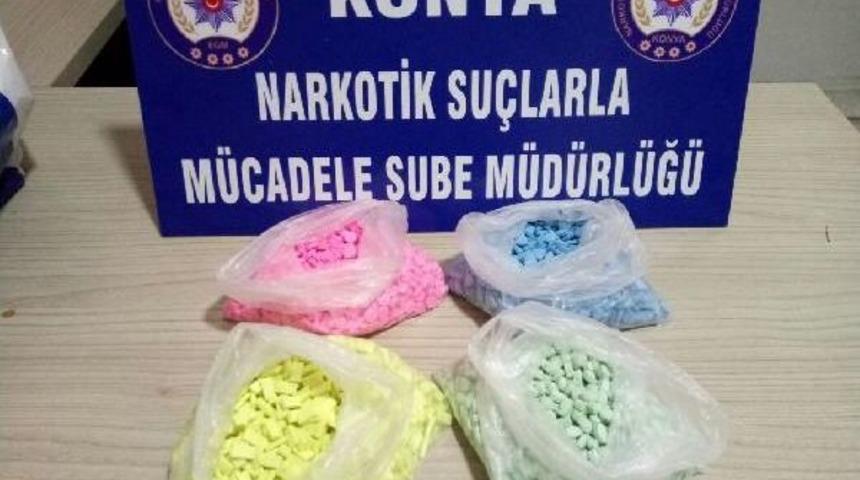 Konya'da Ecstasy Hap Ve Ka&ccedil;ak I&ccedil;ki Operasyonu