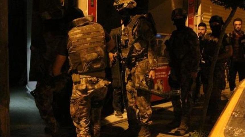 Fatih'te Helikopter Destekli Uyuşturucu Operasyonu