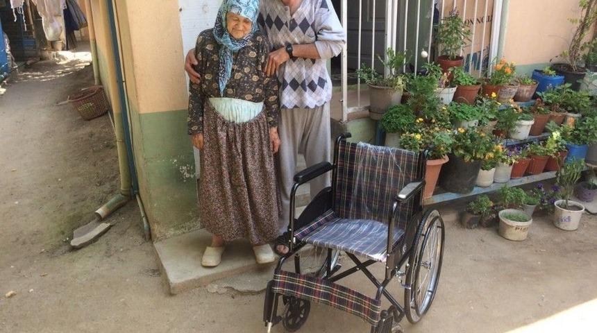 Nazilli Belediyesi Bayram &Ouml;ncesi İki İhtiya&ccedil; Sahibini Sevindirdi