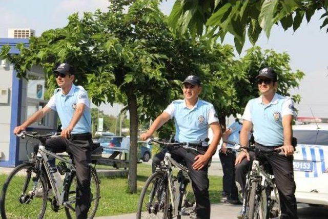 Bisikletli Polis Ekibi ‘Martılar’ Avcılar Sahilinde De Görevde