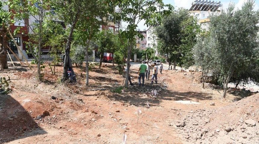 Konyaaltı Belediyesi&rsquo;nden Pınarbaşı Mahallesine Yeni Park